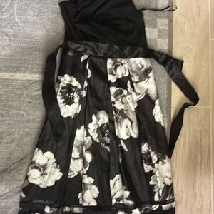 Leslie Fay Classic Black Dress